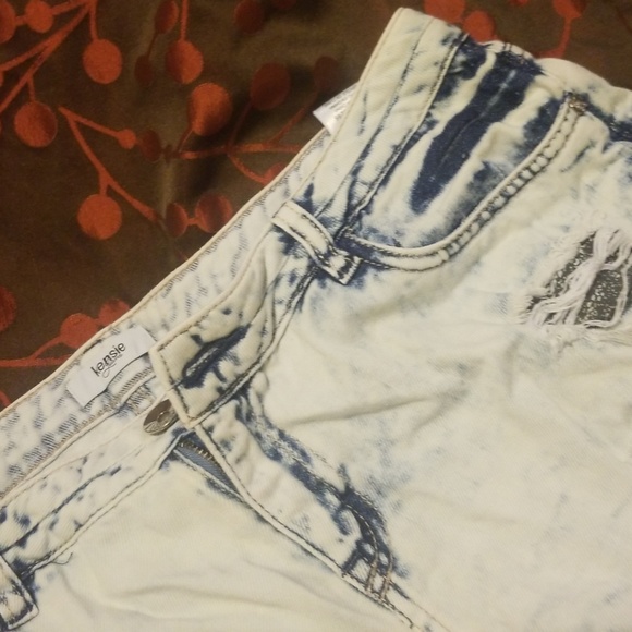 Jeans - Picture 3 of 3